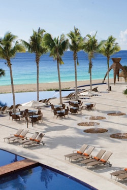 6th Night Free at Dreams Riviera Cancun Resort & Spa