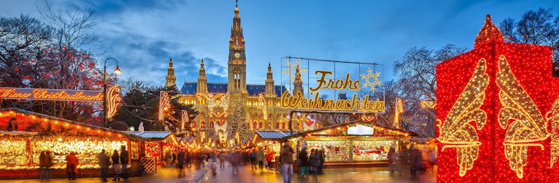 Explore the Christmas Markets / 2022