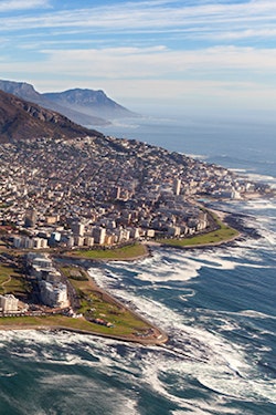 Save $450CAD Per Person - Essence of Qatar & South Africa with Airfare